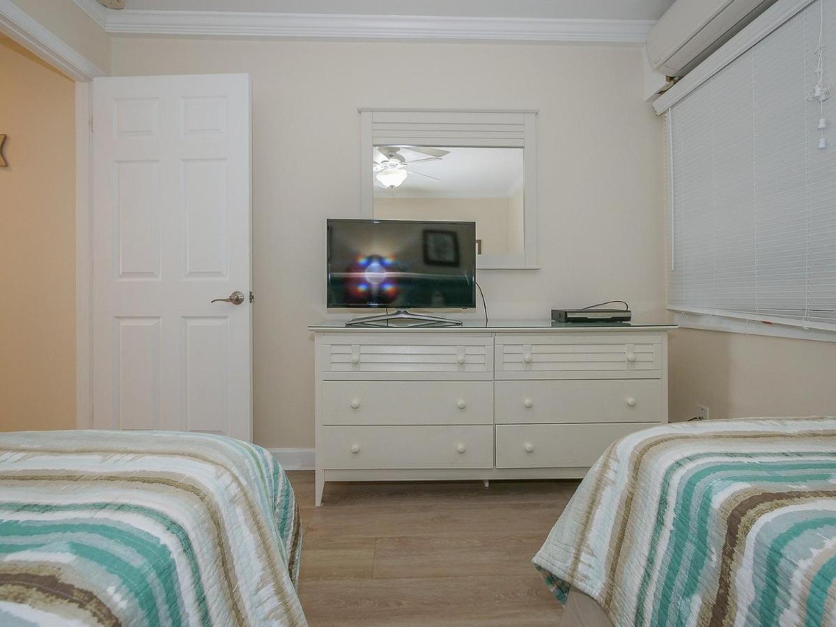 Direct Oceanfront Private Villa Overlooking Pool/Beach - South Forest Beach - Right Next To Coligny Plaza 힐튼 헤드 아일랜드 외부 사진