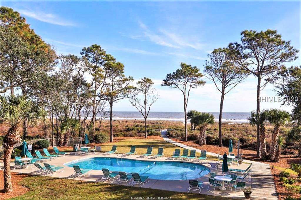 Direct Oceanfront Private Villa Overlooking Pool/Beach - South Forest Beach - Right Next To Coligny Plaza 힐튼 헤드 아일랜드 외부 사진